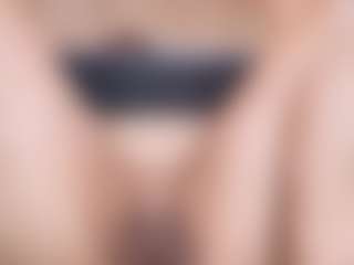 Rachele-x's Live Sex Cam Show