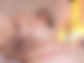 Rachele-x's Live Sex Cam Show