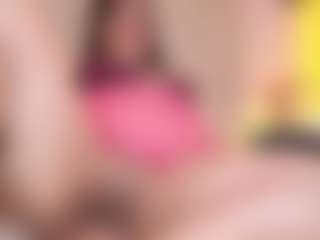 Live cam show with Rachele-x - Mature on eurowanks.com