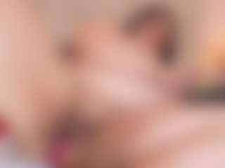 Rachele-x's Live Sex Cam Show