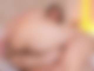 Rachele-x's Live Sex Cam Show