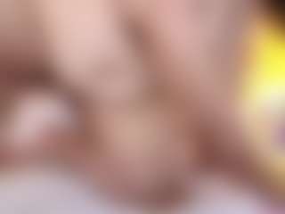 Rachele-x's Live Sex Cam Show