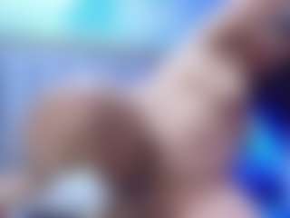 Live cam show with Rachele-x - HD MILF on Milfs Live