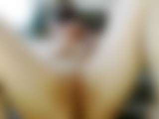Live cam show with SquirtyMayaGold - Gape on slutload