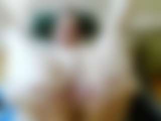 SquirtyMayaGold's Live Sex Cam Show