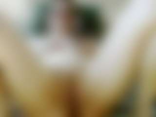 Live cam show with SquirtyMayaGold - Gape on CamClone