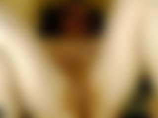 Live cam show with SquirtyMayaGold - Green Eyes on CSO-WL