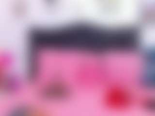 Pretty Val MILF webcam performer live streaming