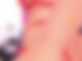 Live cam show with Sofia - Smoking on Milfs Live