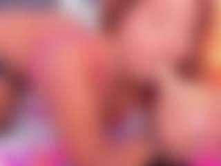 Live cam show with Sofia - Black Squirt on Camsoda