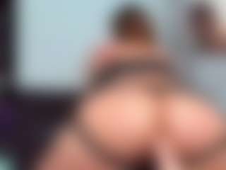 AIDAWILLIAM's Live Sex Cam Show