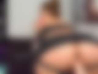 Live cam show with AIDAWILLIAM - Cum Curvy on liverealitysex.com