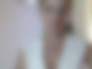 Live cam show with AliciaGoddess85 - Blonde Hair on makecum.org