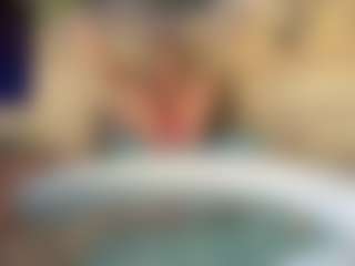 backitupwrennd's Live Sex Cam Show
