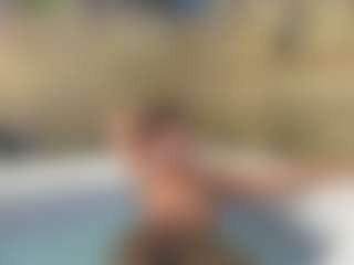 backitupwrennd's Live Sex Cam Show