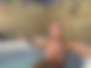 backitupwrennd's Live Sex Cam Show
