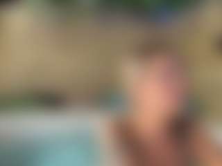 backitupwrennd's Live Sex Cam Show