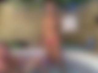 backitupwrennd's Live Sex Cam Show