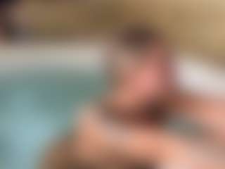 backitupwrennd's Live Sex Cam Show