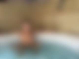 backitupwrennd's Live Sex Cam Show