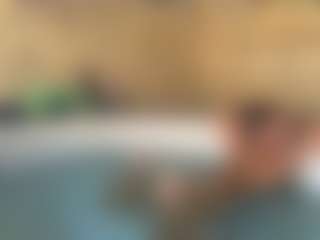 backitupwrennd's Live Sex Cam Show
