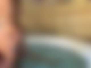 backitupwrennd's Live Sex Cam Show