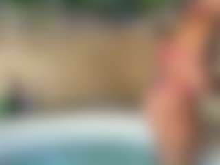 backitupwrennd's Live Sex Cam Show