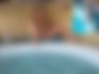 backitupwrennd's Live Sex Cam Show