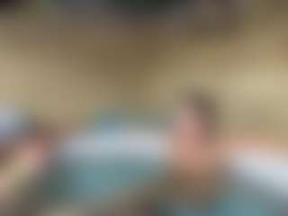 backitupwrennd's Live Sex Cam Show