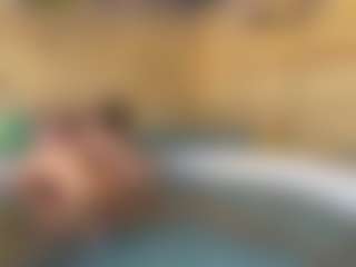 backitupwrennd's Live Sex Cam Show
