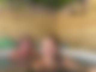 backitupwrennd's Live Sex Cam Show