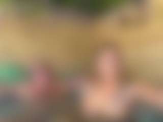 backitupwrennd's Live Sex Cam Show