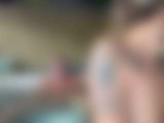 backitupwrennd's Live Sex Cam Show