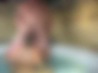 backitupwrennd's Live Sex Cam Show