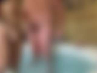 backitupwrennd's Live Sex Cam Show