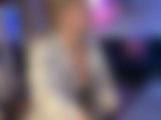 backitupwrennd's Live Sex Cam Show