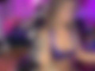 backitupwrennd's Live Sex Cam Show