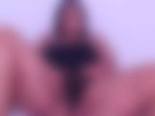Hanna-passion MILF webcam performer live streaming