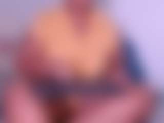Live cam show with Hanna-passion - Smoking on Gym Cam Girls