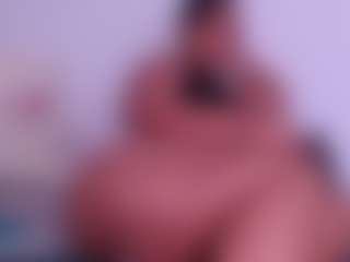 Hanna-passion MILF webcam performer live streaming