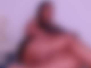 Hanna-passion MILF webcam performer live streaming