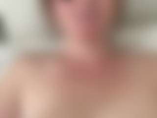 naughty-rosie's Live Sex Cam Show