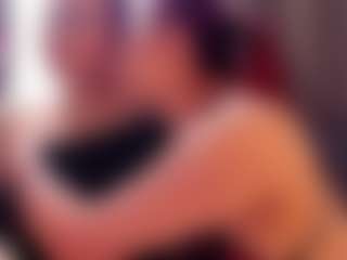 Live cam show with Samantha - Teen (18+) on intimatelivegirls.com