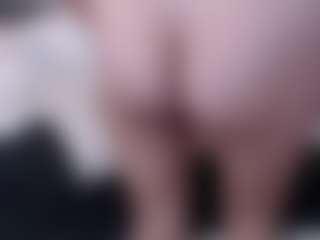 Live cam show with abby-tqg - Camel Toe on Gym Cam Girls