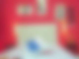 Live cam show with AngelineLove - Oil on CamwithHer