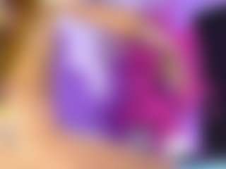 Live cam show with AuraRoss - Small Ass on Camsoda