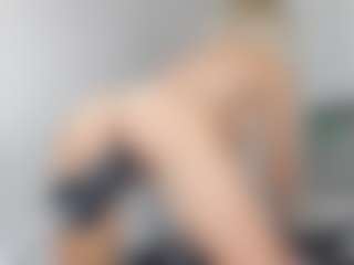Live cam show with bibijolie - Blonde Hair on SquirtSoMuch