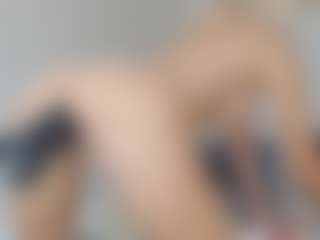 Live cam show with bibijolie - Skinny on TeamSkeetLive