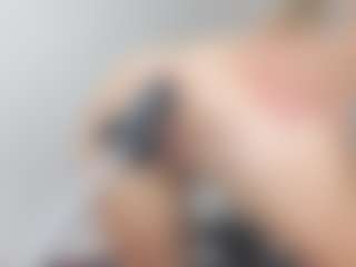 Live cam show with bibijolie - Blonde Hair Dildo on CamClone