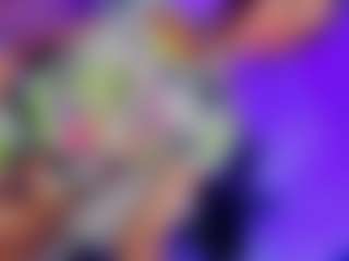 Live cam show with MiikaelaOrtiz - Orgasm on CamClone